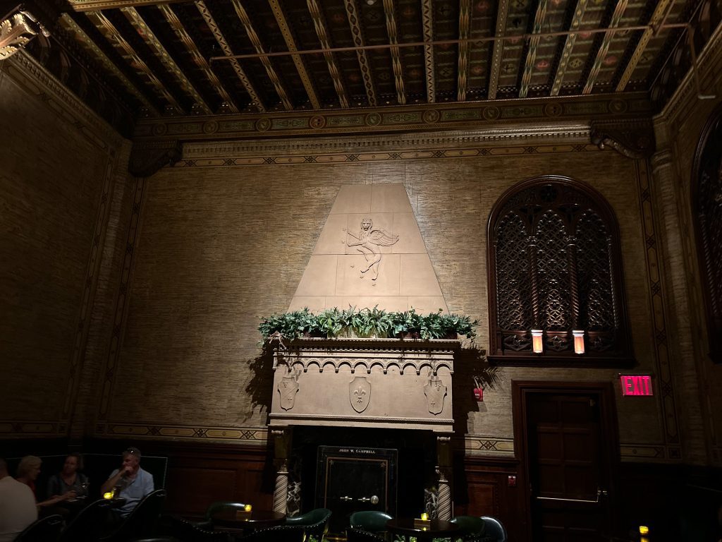 Photograph of the fireplace in the NYC bar The Campbell.